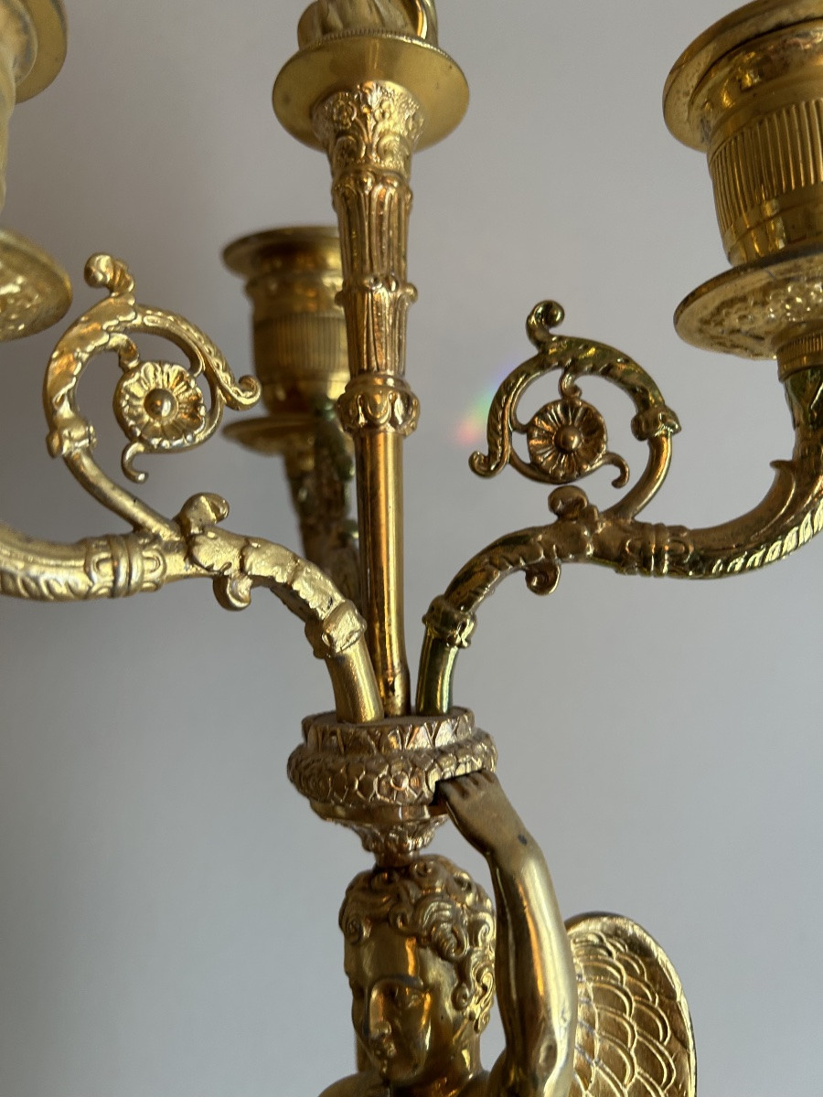 Paire de chandelier aux Amours Ailés en bronze doré -photo-7