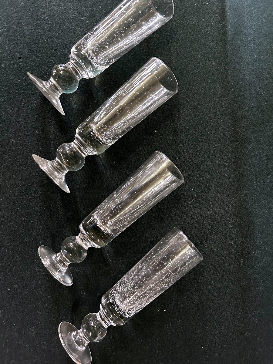 4 Verres anciens Biot 