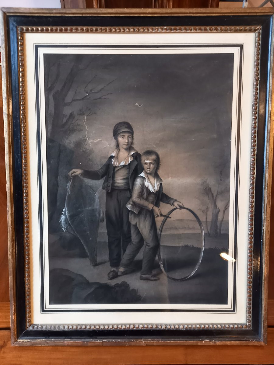 Grand fusain du XVIIIe siècle montrant deux jeunes garçons à leur jeu.-photo-4