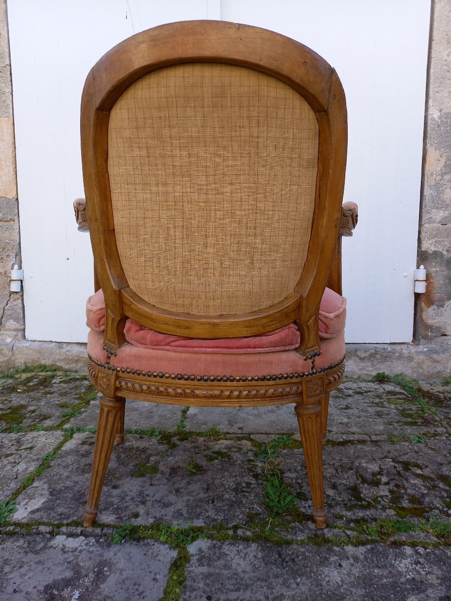 Estampillé Carpentier, fauteuil cabriolet en bois naturel transition Louis XV-Louis XVI-photo-3
