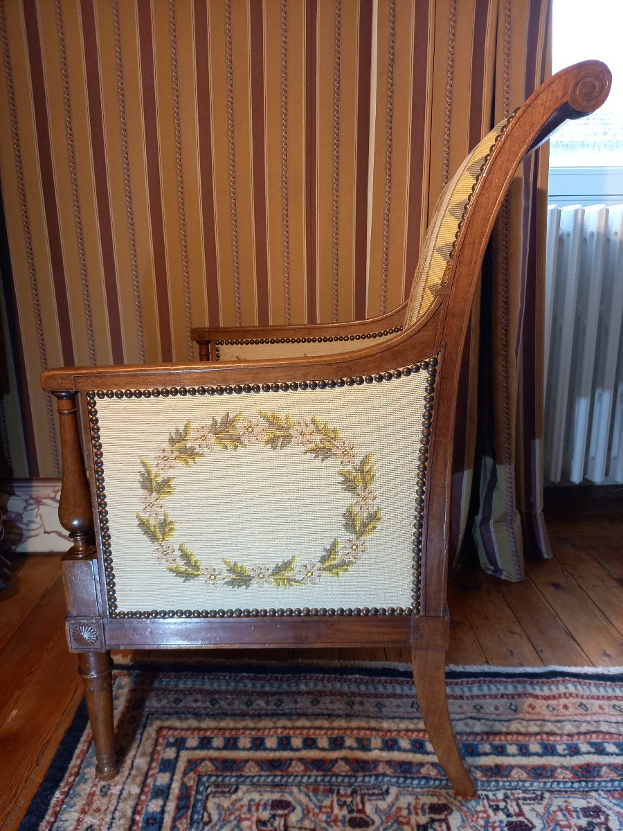 A Very Pretty Bergère Chair In Mahogany And Mahogany Veneer From The Directoire Period.-photo-3