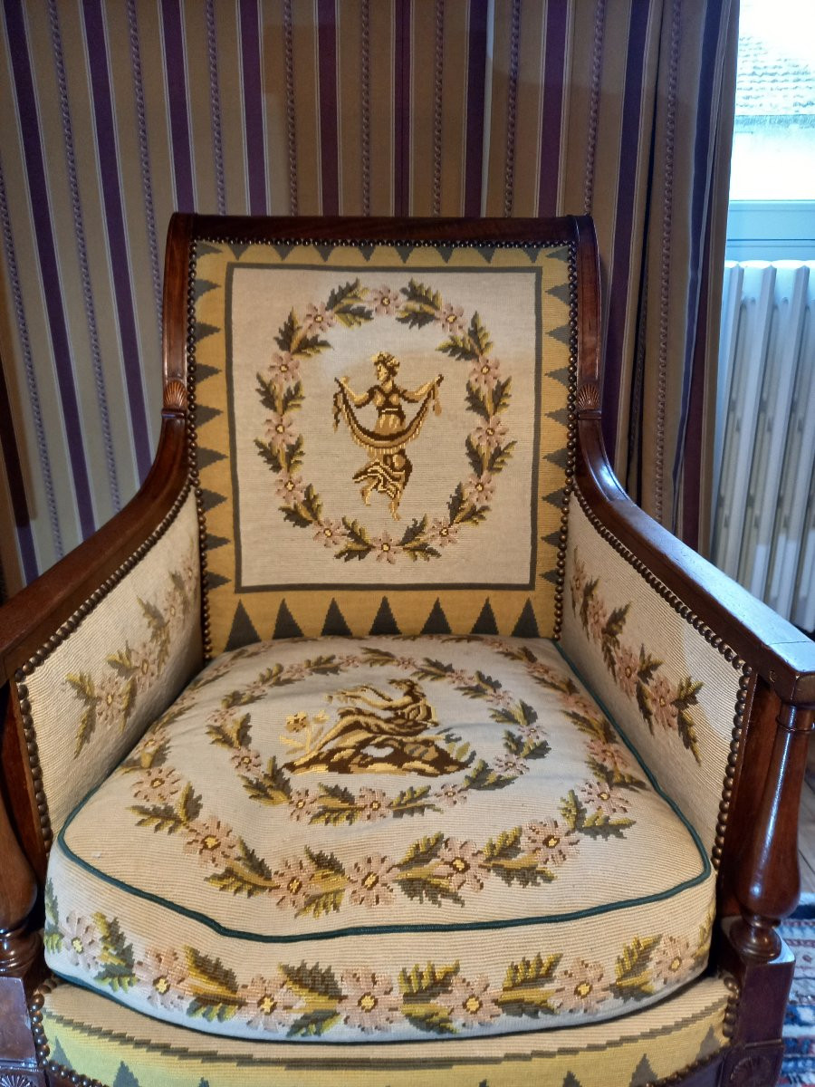A Very Pretty Bergère Chair In Mahogany And Mahogany Veneer From The Directoire Period.-photo-6