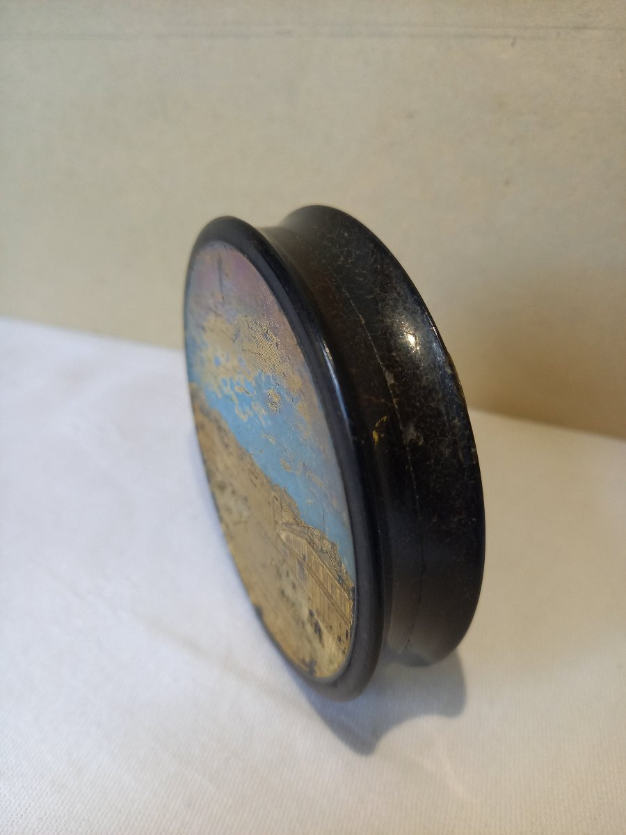 Compigné, boîte ronde avec décor d’une vue du château de Saint-Cloud-photo-1