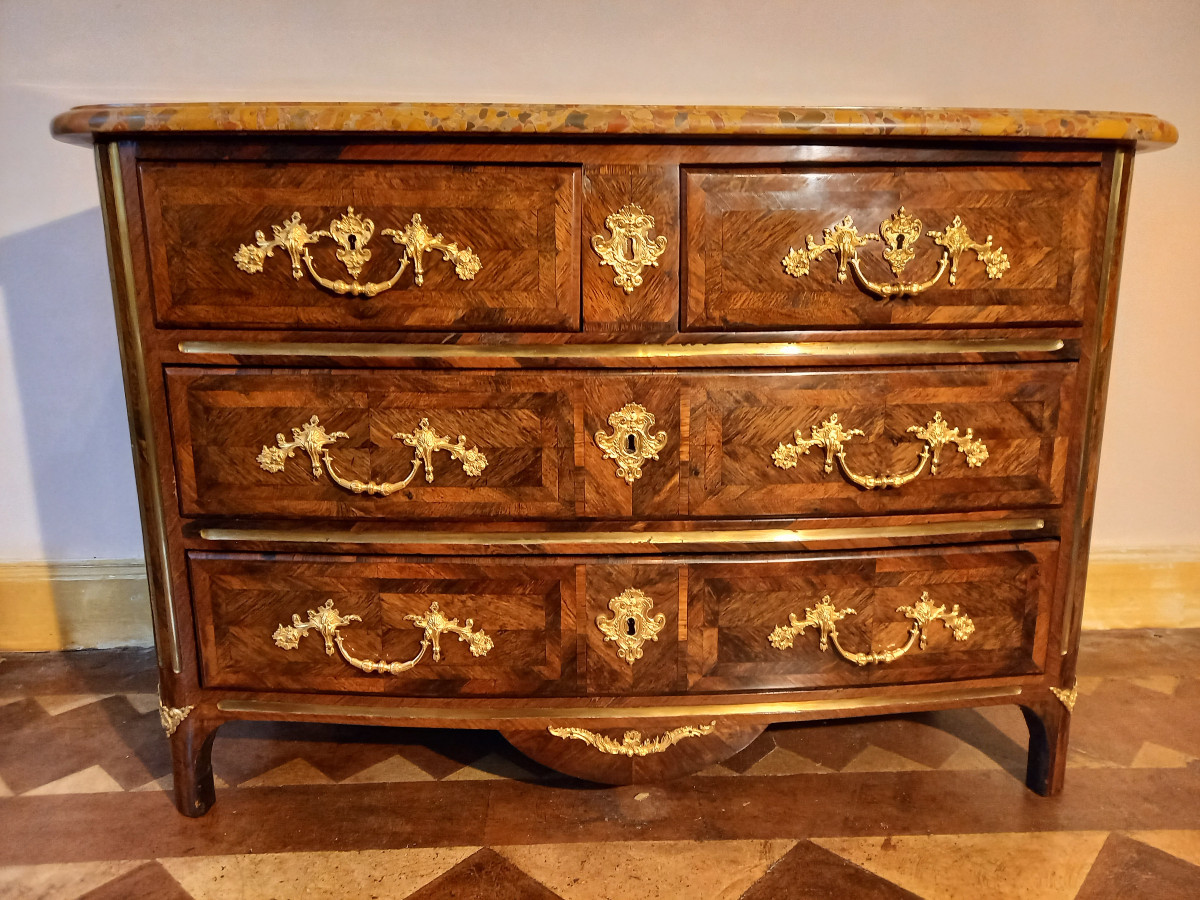 Commode Louis XIV-Régence du début du XVIIIe siècle en placage de palissandre 