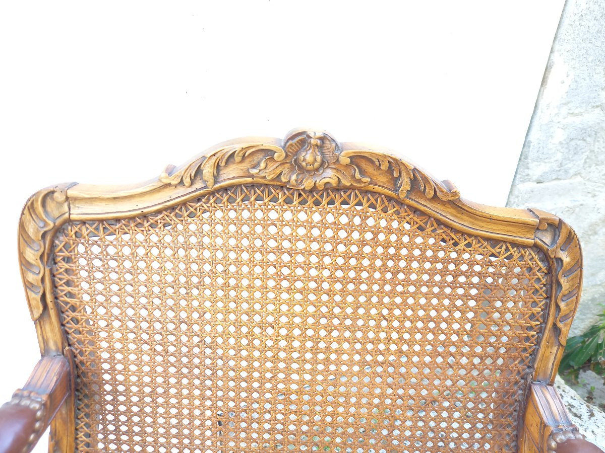 Beau fauteuil d’époque Louis XV à fond de canne attribué à Louis ou Michel Cresson-photo-4