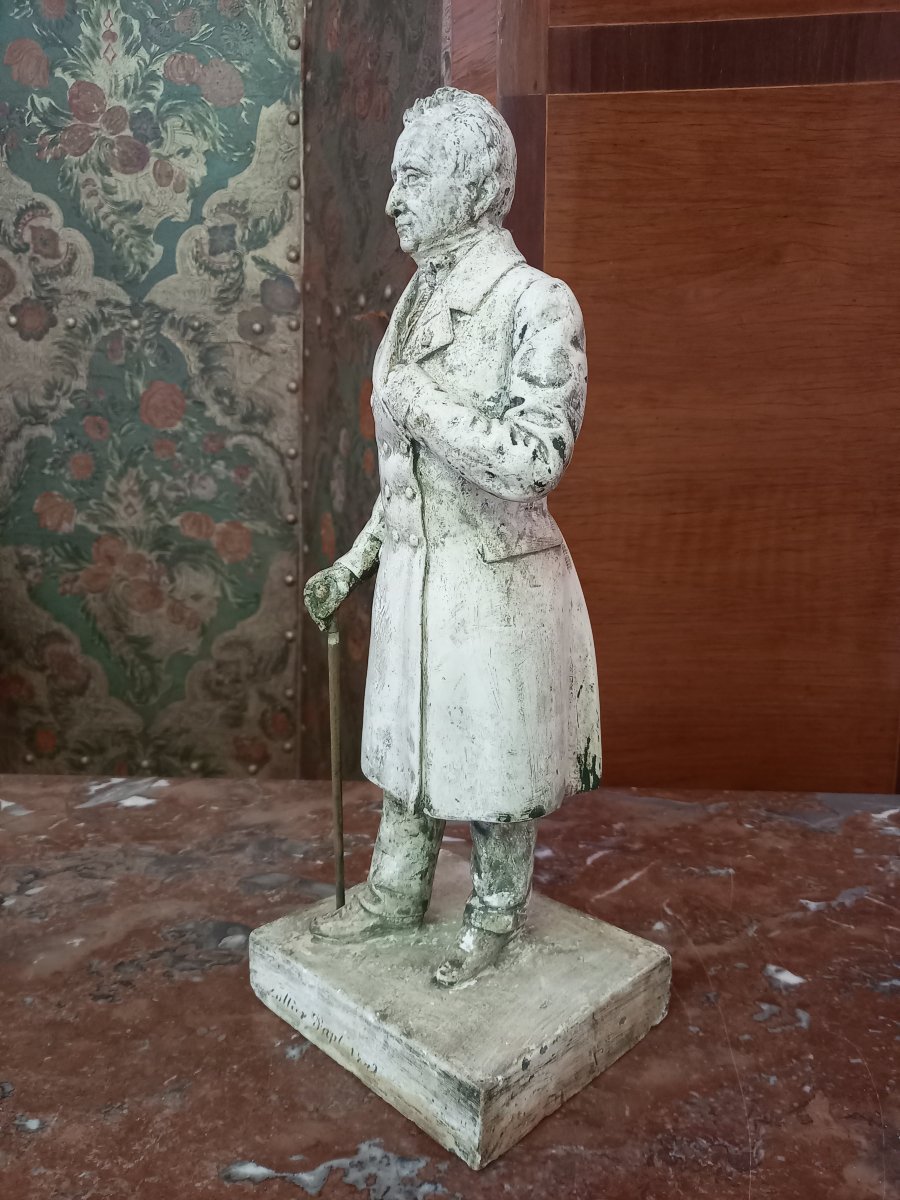 Full-length Sculpture Of A Handsome Man, Created By The Sculptor Sollier Of Apt -photo-4