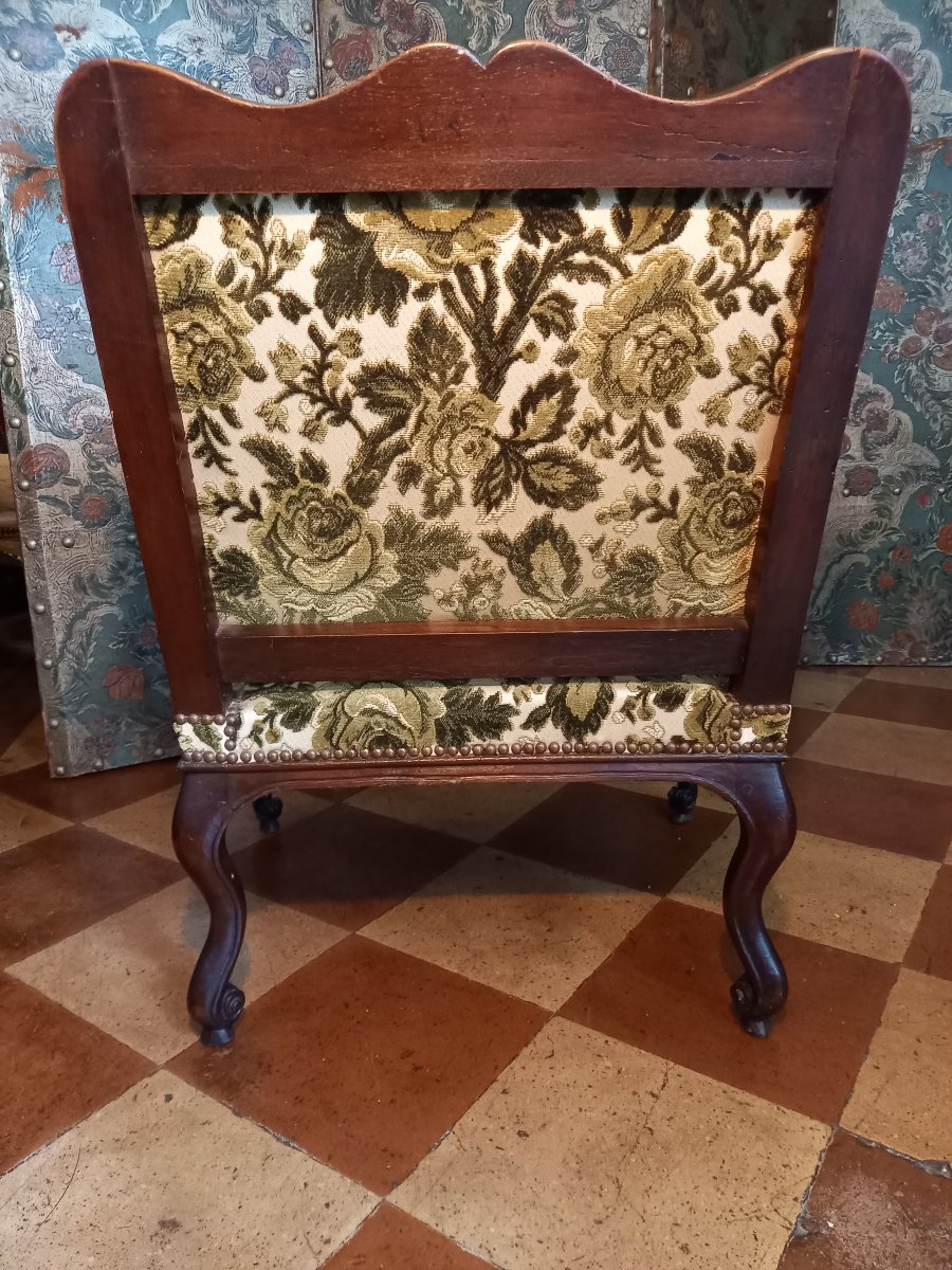 Beau fauteuil – Provence ou vallée du Rhône – en noyer, Régence ou début de l’époque Louis XV-photo-4