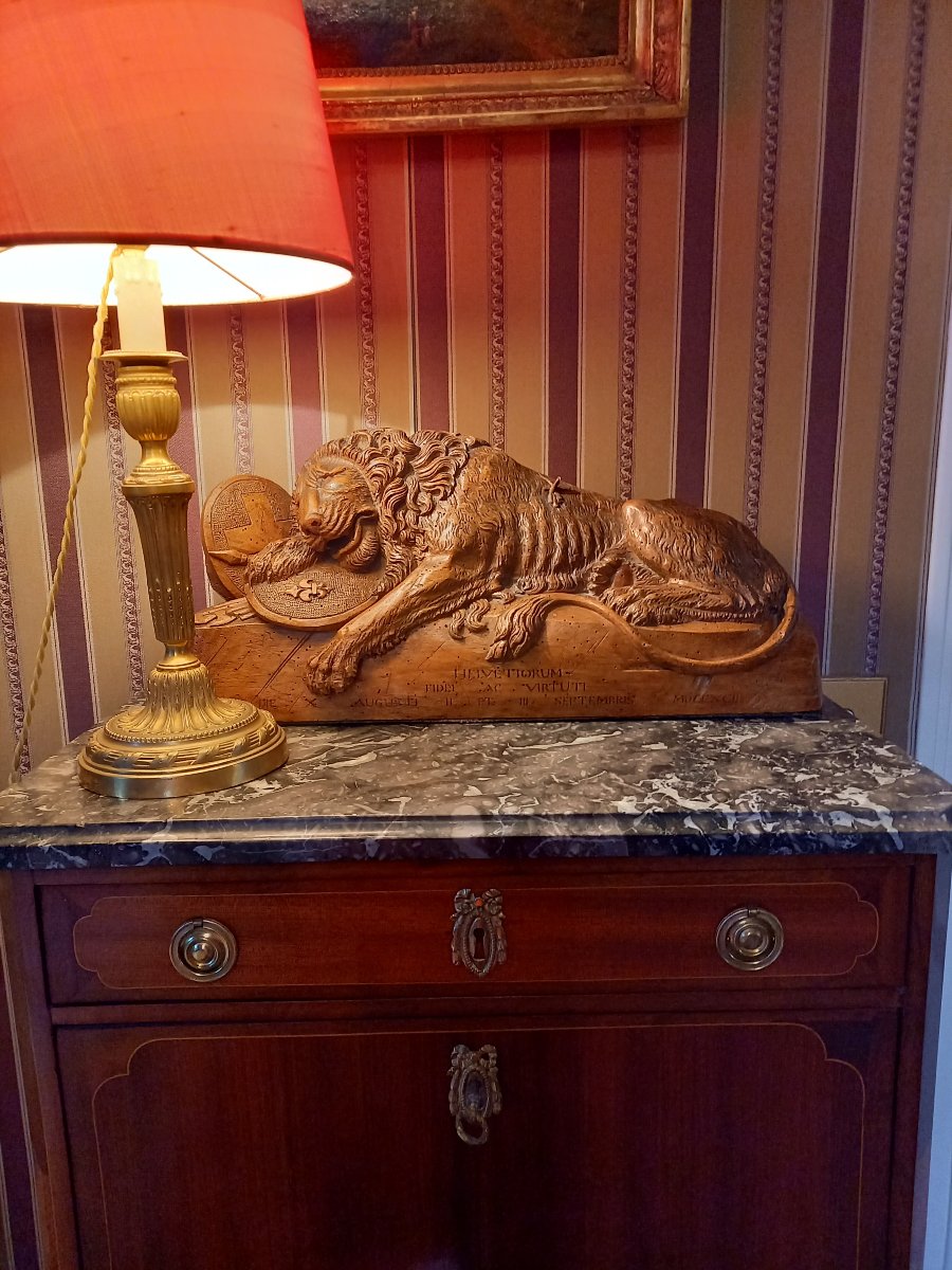 Based On Thorvaldsen’s Work, A Large And Beautiful Walnut Sculpture Depicting The Lion Of Lucerne-photo-3