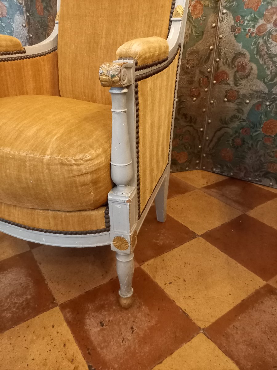 A Comfortable, Molded And Carved Wingback Chair, Reupholstered In Gray And Gold, From The Directoire-consulat Period-photo-5