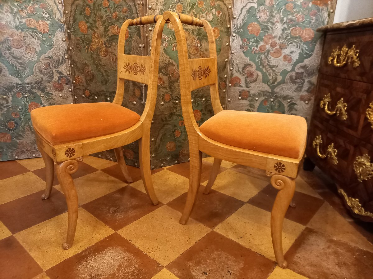 Élégante et rare paire de chaises d’époque Charles X en érable incrusté d'amarante-photo-3