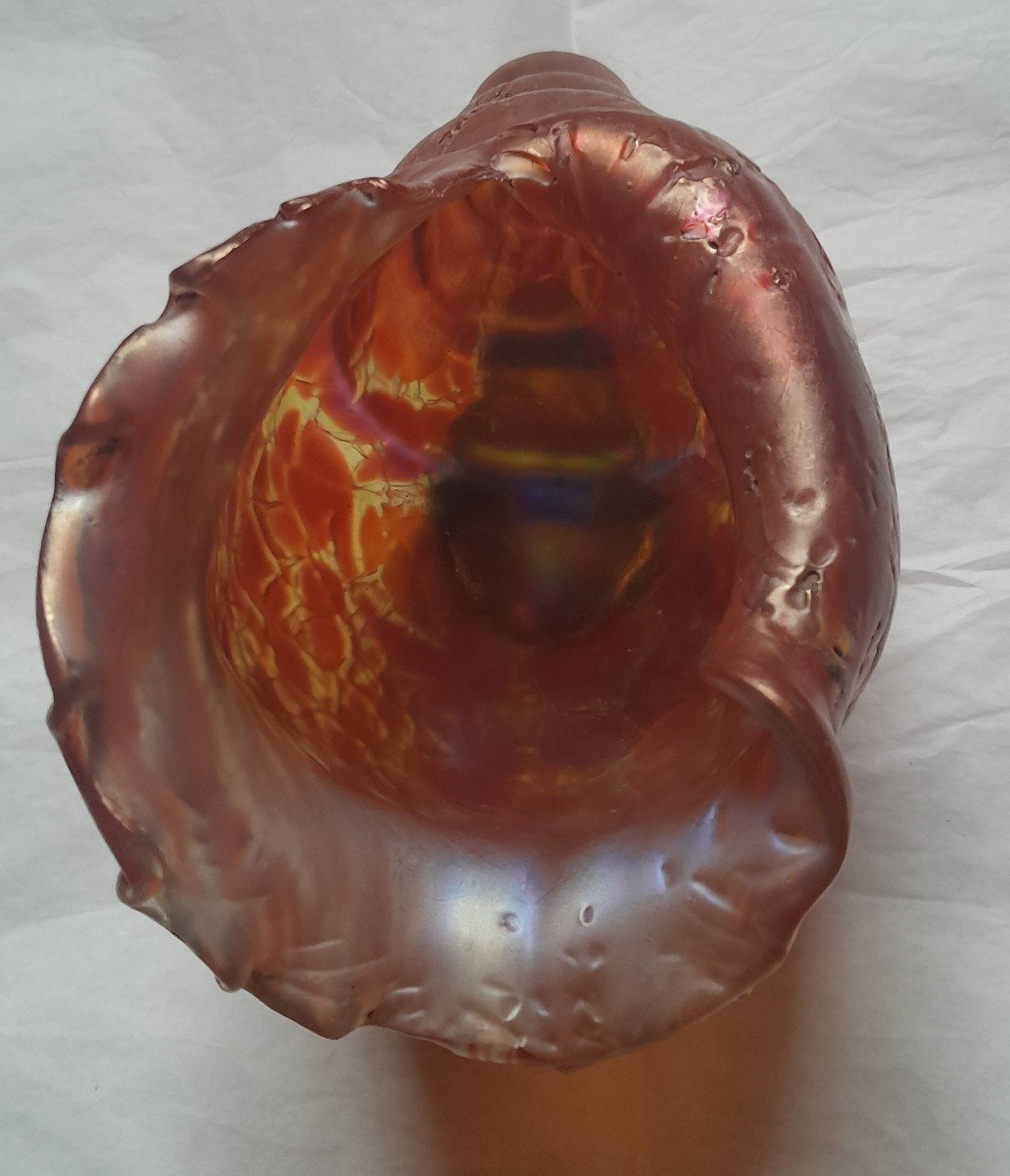 Loetz Shell Vase In The Shape Of A Conch In Iridescent Glass-photo-3