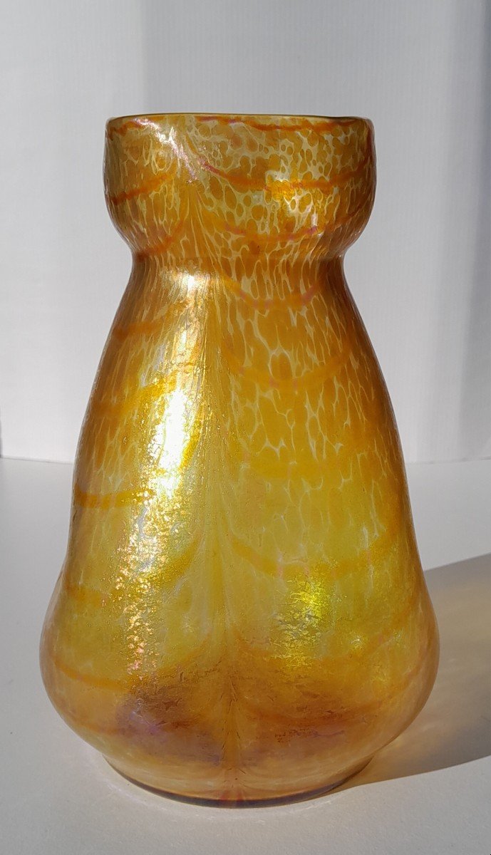 Iridescent  Vase By Otto Thamm For Fritz Heckert - "changing" Decor