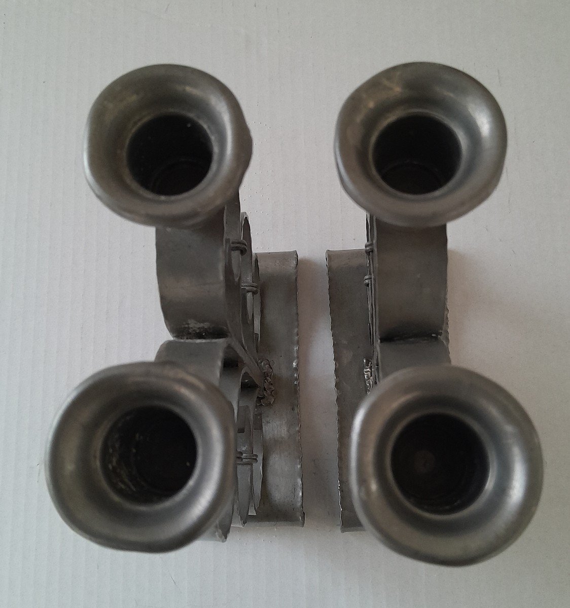 Paire de chandeliers  Art Déco en étain par René Delavan -photo-1