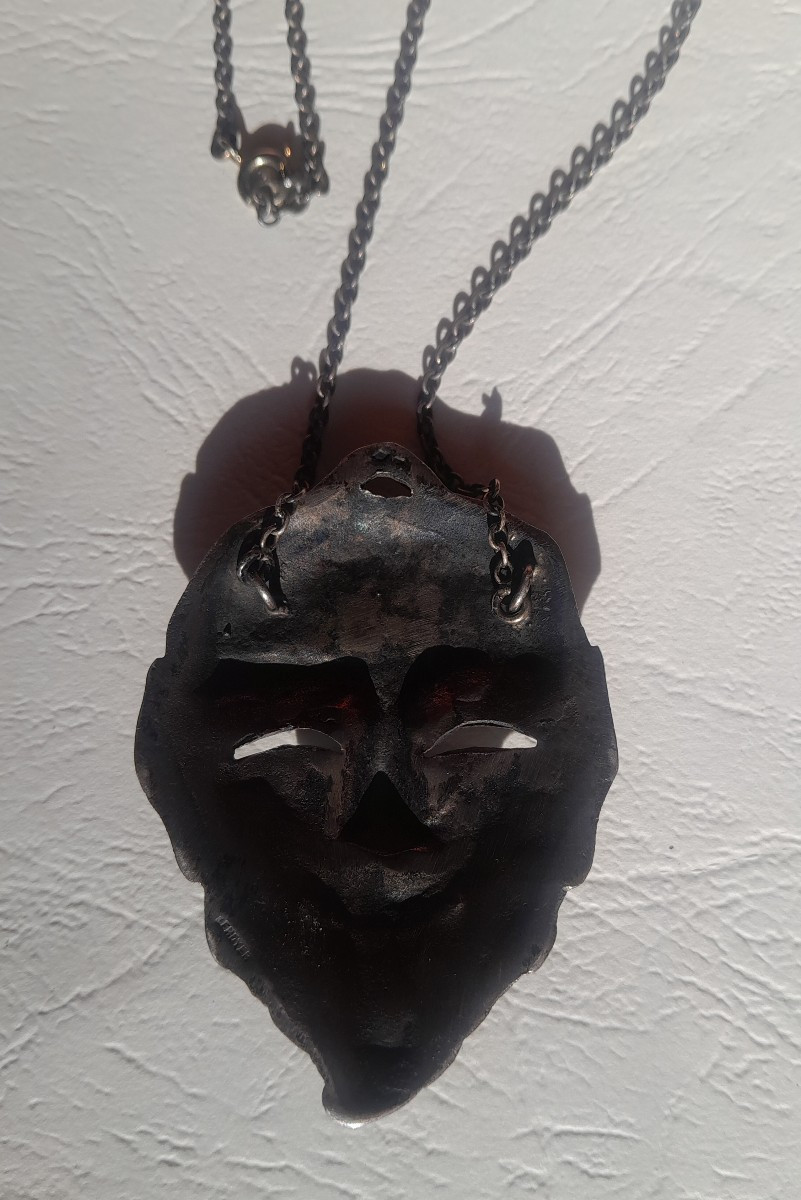 Pendentif art nouveau en argent de Leroyer, masque de satyre-photo-1