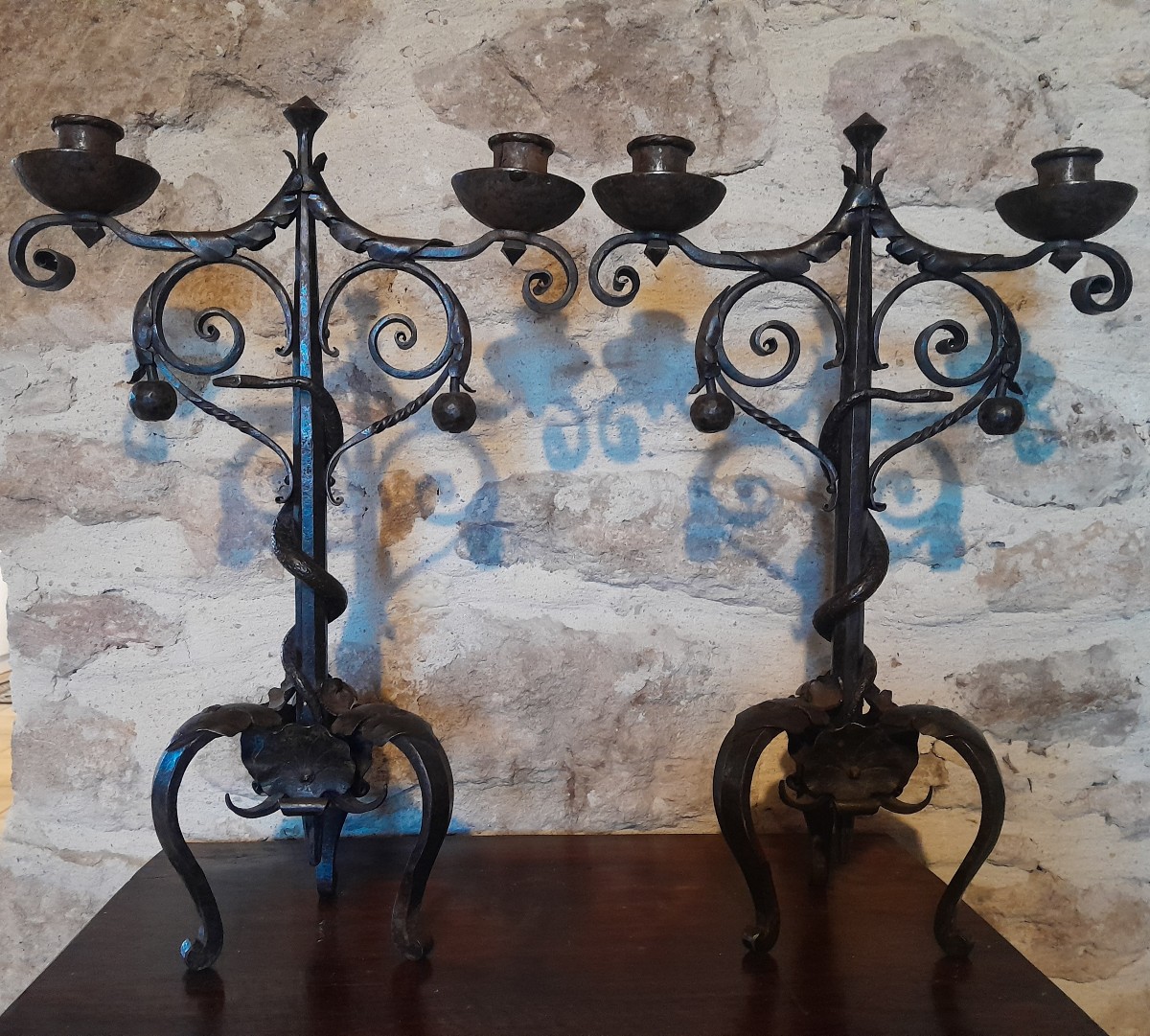 Pair Of Wrought Iron Candlesticks Decorated With Snakes-photo-2