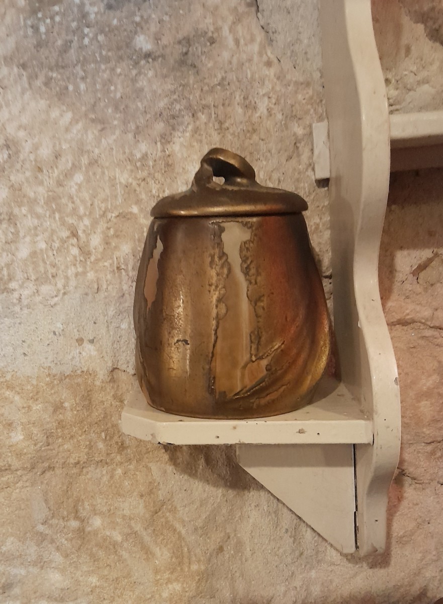 DENBAC, Pot couvert art nouveau, grès et métal