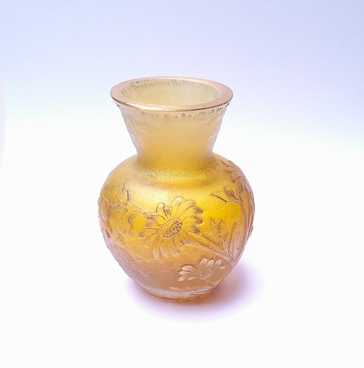 Daum, vase miniature art nouveau à décor de marguerites-photo-2