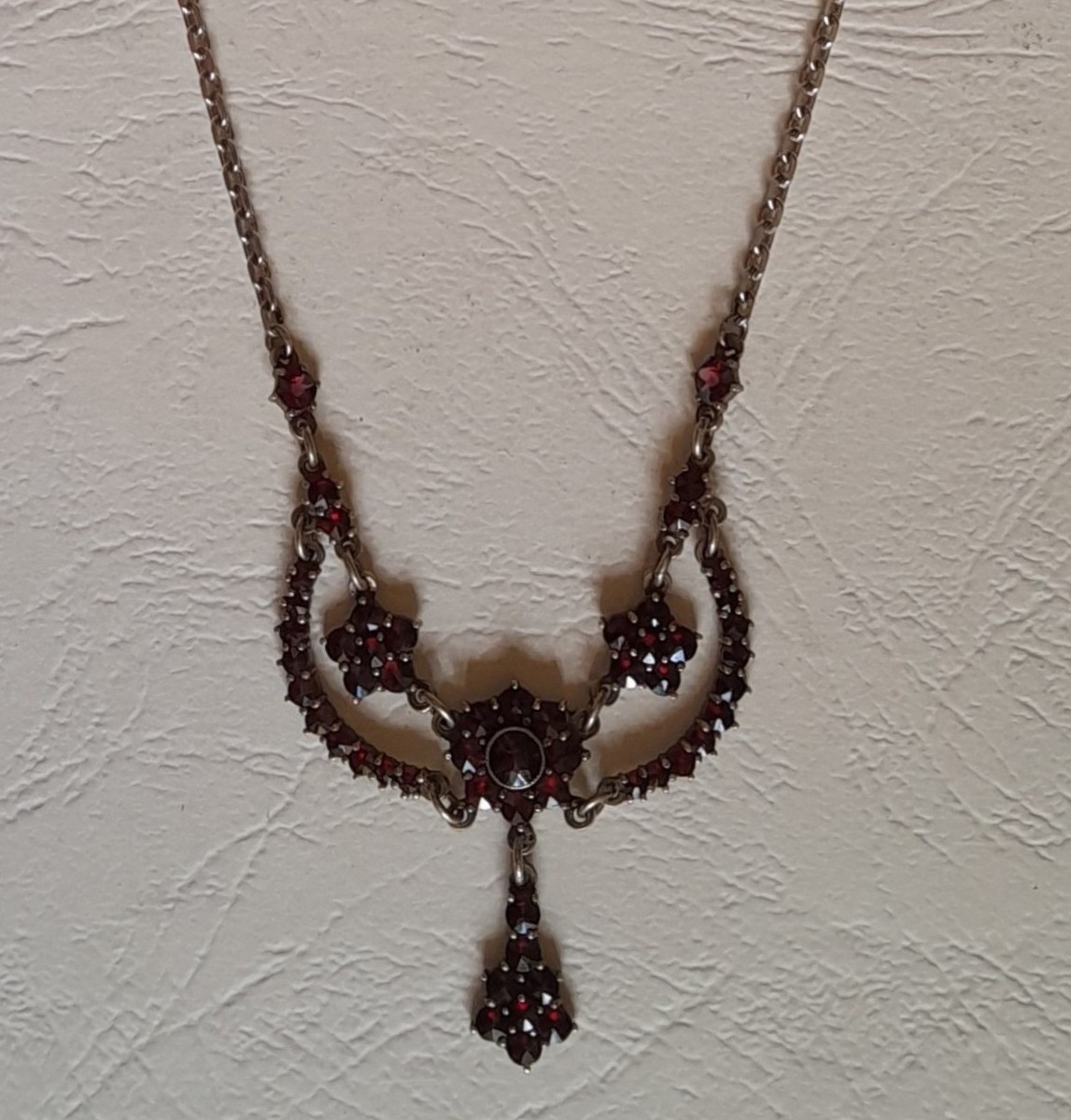 Antique Drapery Necklace, Silver And Garnets