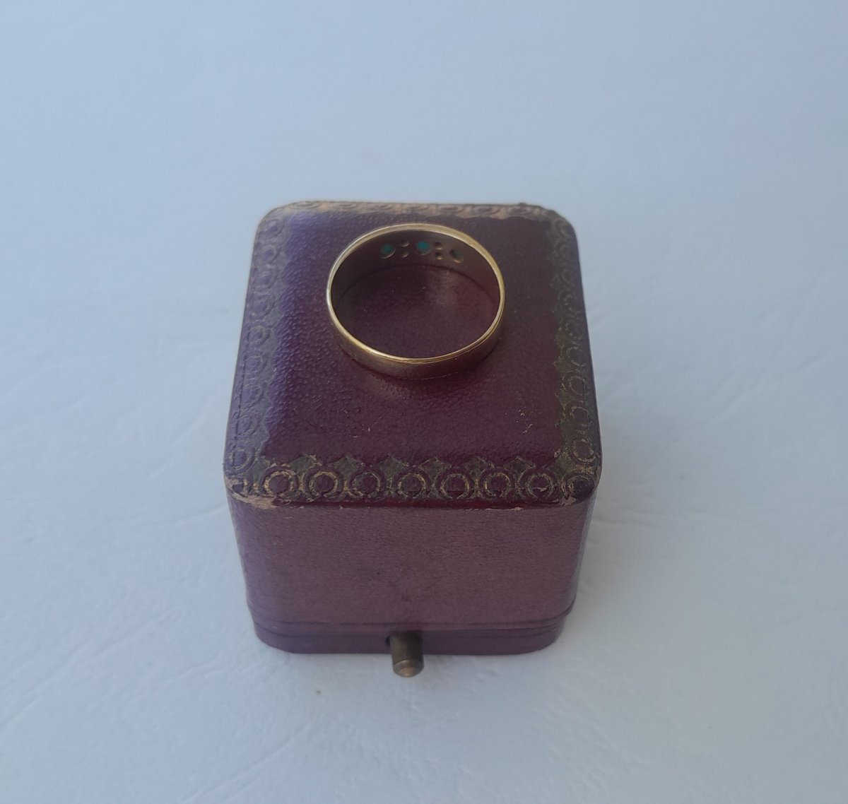 Antique Ring Made Of Gold, Turquoise, And Diamonds-photo-4