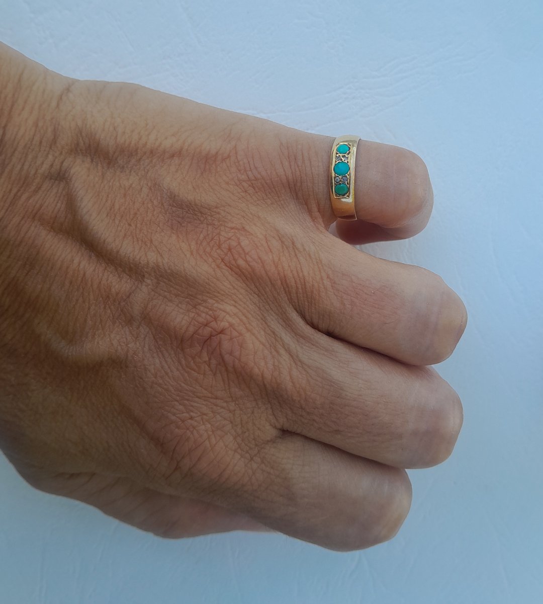 Antique Ring Made Of Gold, Turquoise, And Diamonds-photo-1