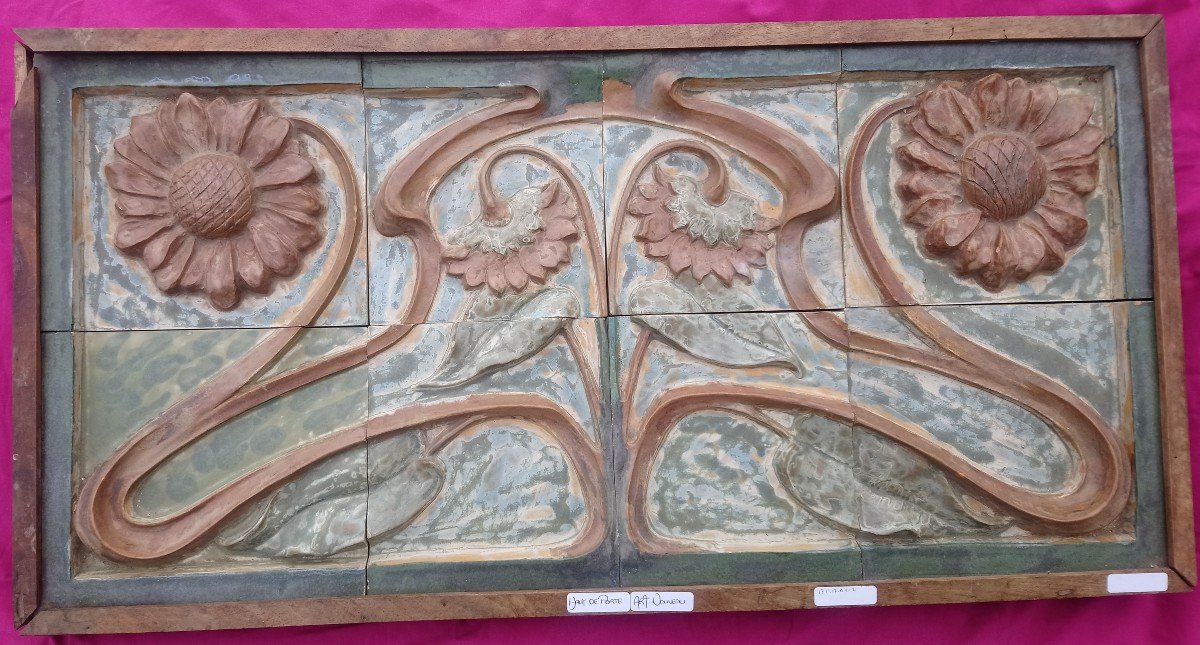 Panneau haut-de-porte extérieur en grès art nouveau à décor de tournesols-photo-1