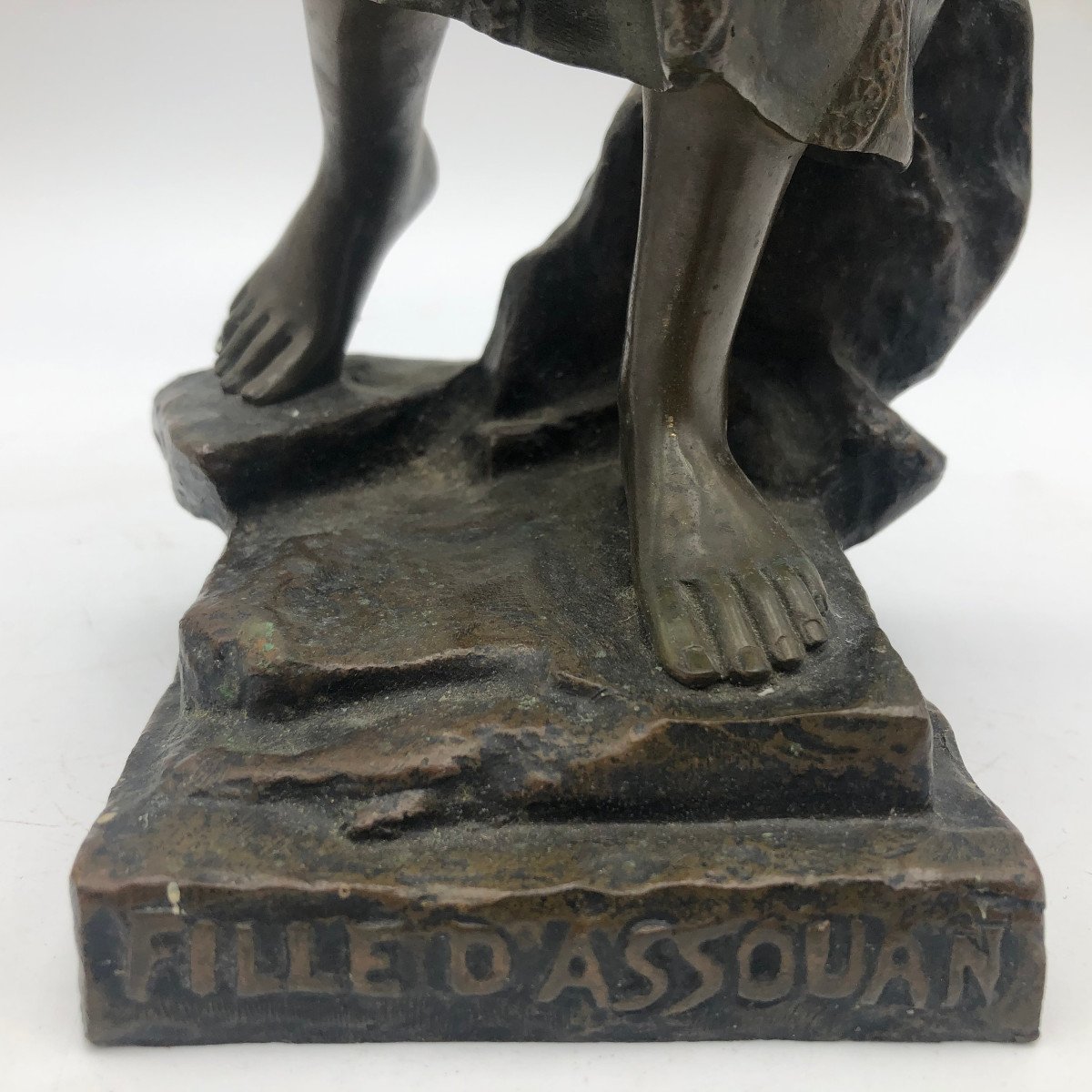 Georges Charles Coudray (1862-1931) "Fille d'Assouan"  épreuve en bronze à patine médaille.-photo-2