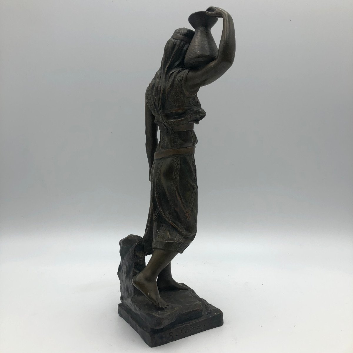 Georges Charles Coudray (1862-1931) "Fille d'Assouan"  épreuve en bronze à patine médaille.-photo-3