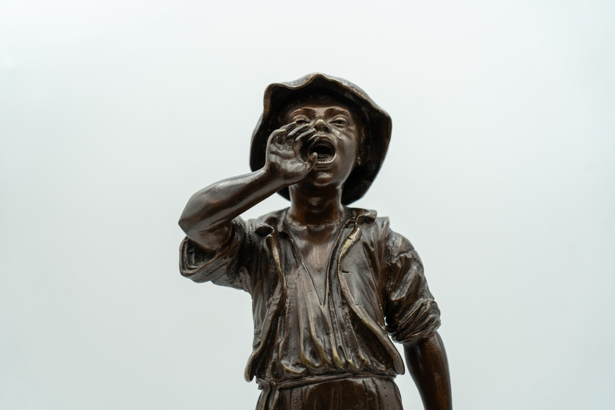 Paul DUBOIS  (1829-1905) Le crieur d'eau bronze à patine nuancée -photo-3