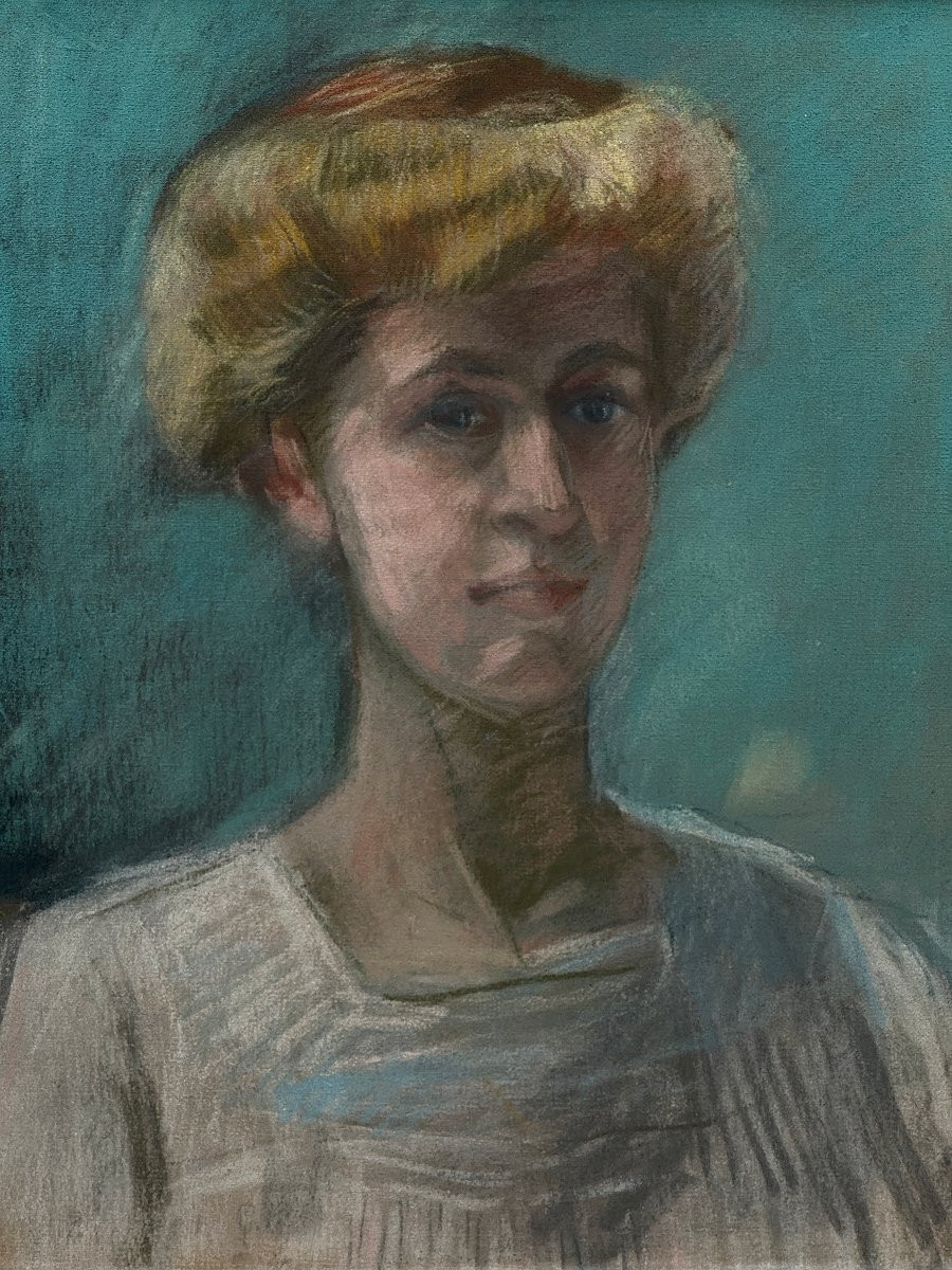 Portrait Of A Young Woman, Pastel-photo-2