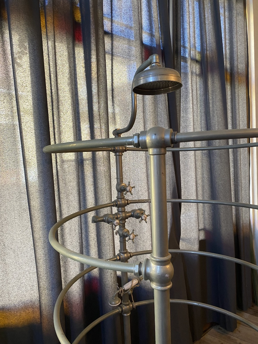 douche en métal argenté avec hydromassage-photo-4