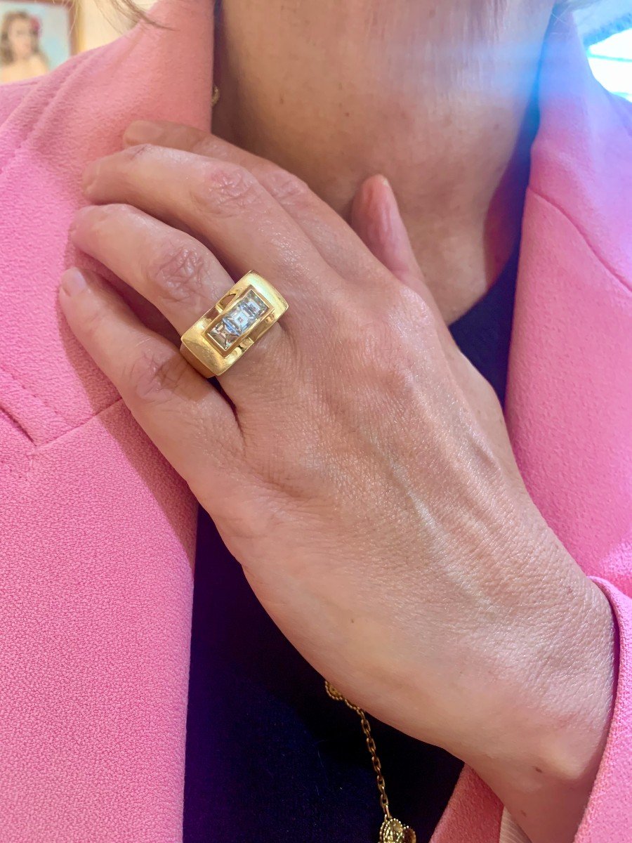 1.50 Princess Cut Diamonds 18 Carats Yellow Gold Tank Ring-photo-2