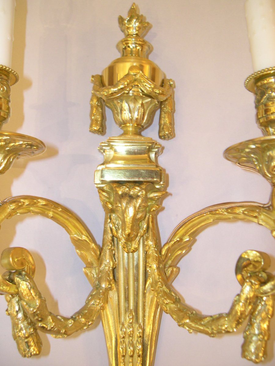 Paire d'Appliques à Tête De Bélier De Style Louis XVI-photo-2
