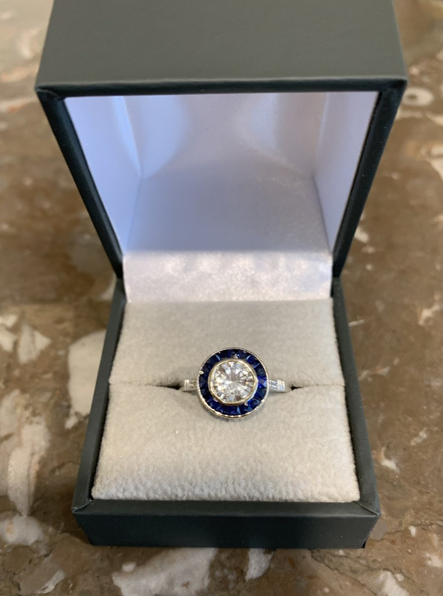 Certified 1 Carat Diamonds Sapphires 18 Carat White Gold Art Deco Style Ring-photo-3
