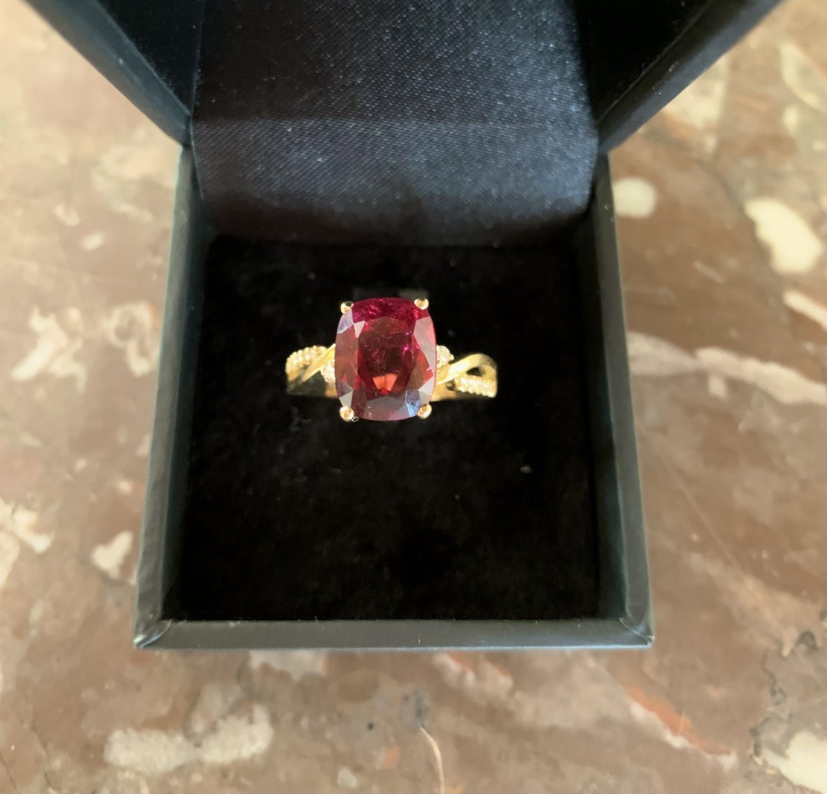 4.16 Carats Rubellite Diamonds 18 Carat Yellow Gold Ring-photo-2