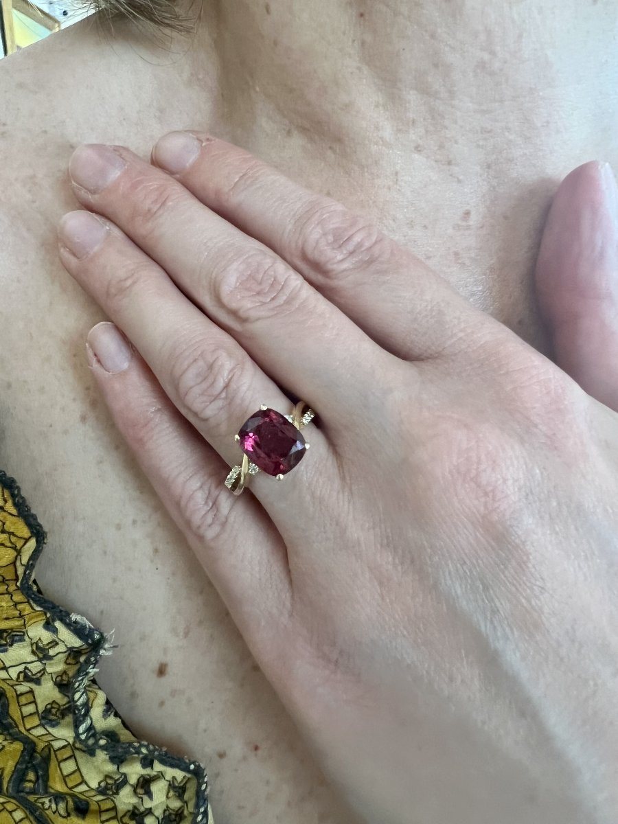 4.16 Carats Rubellite Diamonds 18 Carat Yellow Gold Ring-photo-3