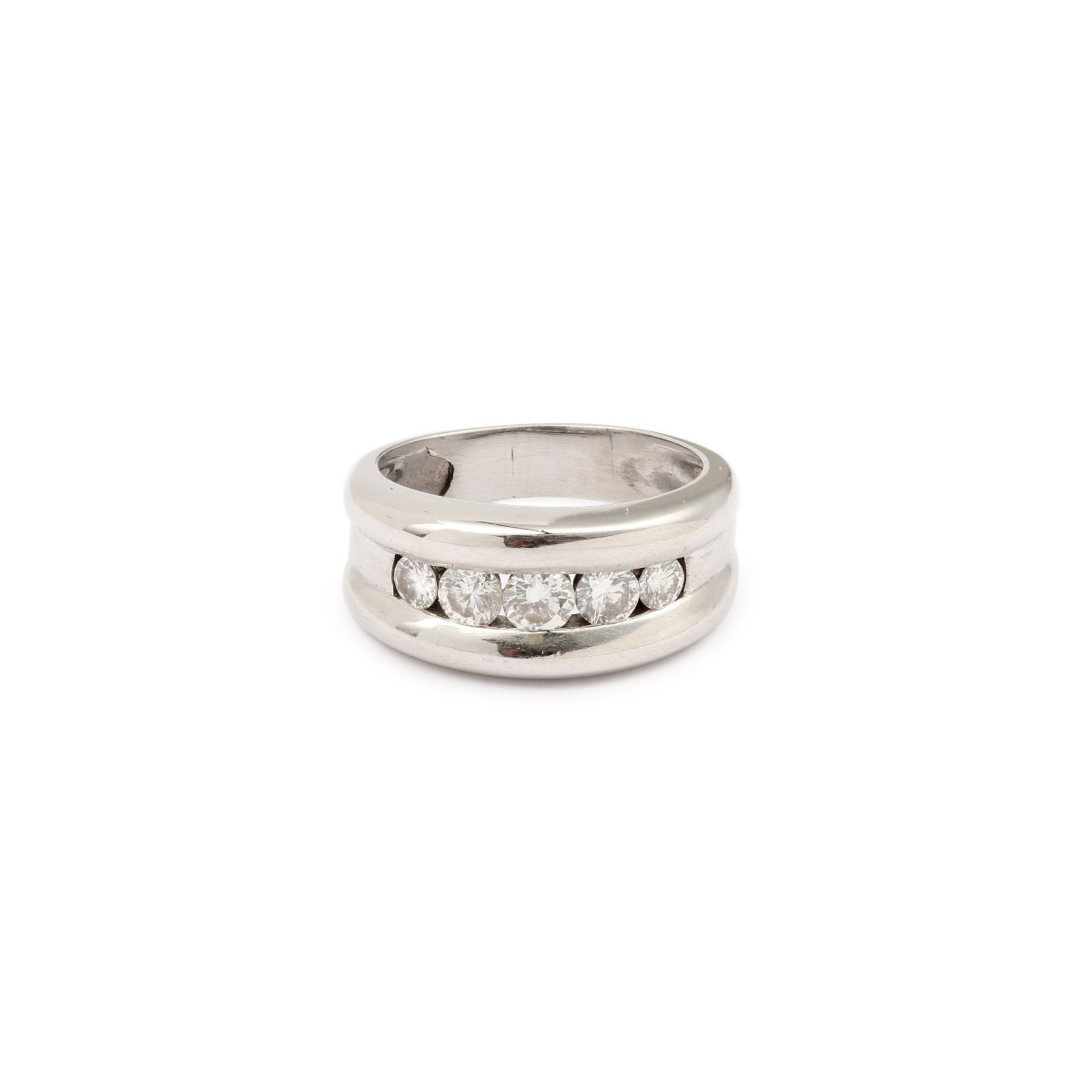 5 Diamonds 18 Carats White Gold Band Ring
