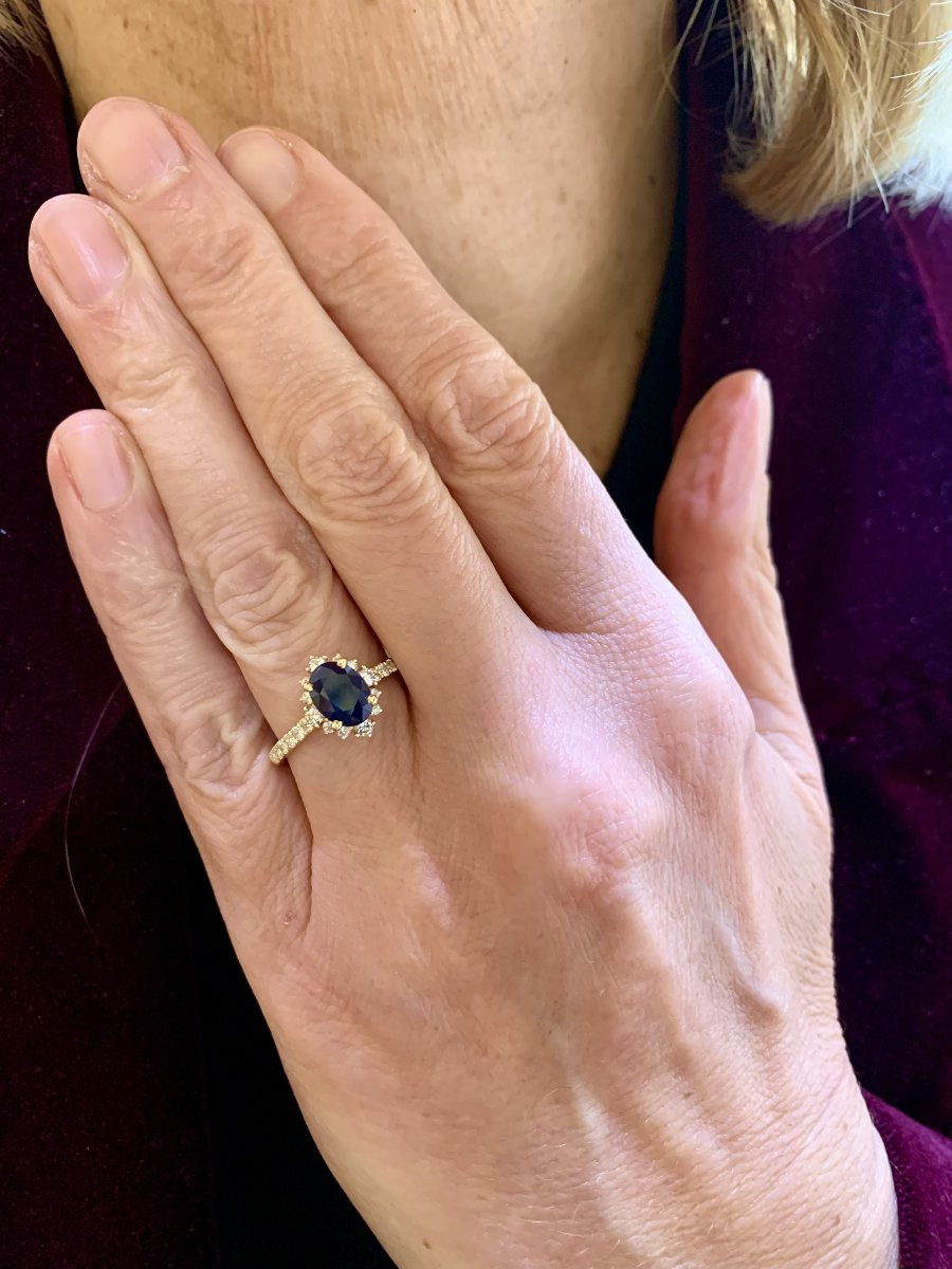 1.47 Carats Sapphire Diamonds 18 Carats Yellow Gold Pompadour Ring-photo-3