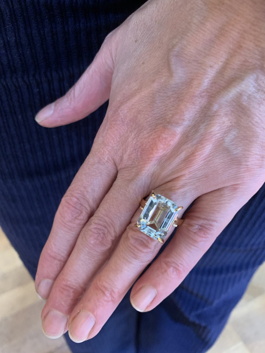 10 Carats Aquamarine 18 Carats Yellow Gold Ring-photo-2