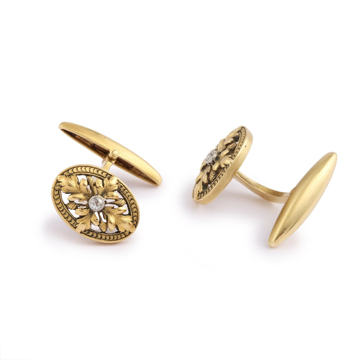 Antique Diamonds 18 Carats Yellow Gold Oak Leafs Cufflinks-photo-4