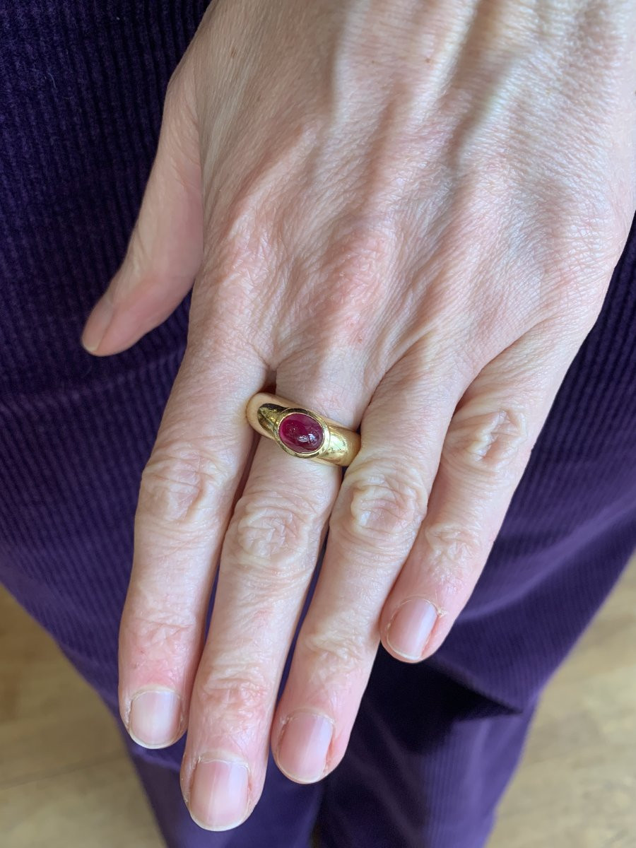 Vintage Ruby Cabochon 18 Carats Yellow Gold Band Ring-photo-3