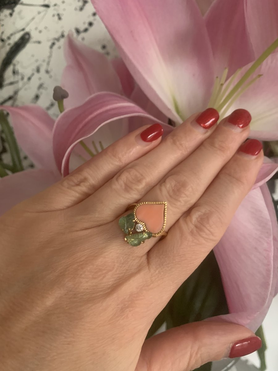 Coral Emeralds Diamonds 18 Carat Yellow Gold Heart Ring-photo-3
