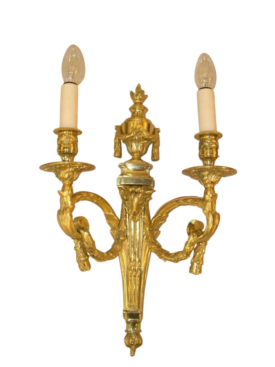 Paire d'Appliques à Tête De Bélier De Style Louis XVI