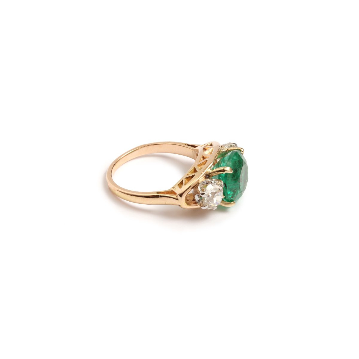 Certified 4.35 Carats Ethiopian Emerald Diamonds 18 Carats Yellow Gold Platinum Ring-photo-3