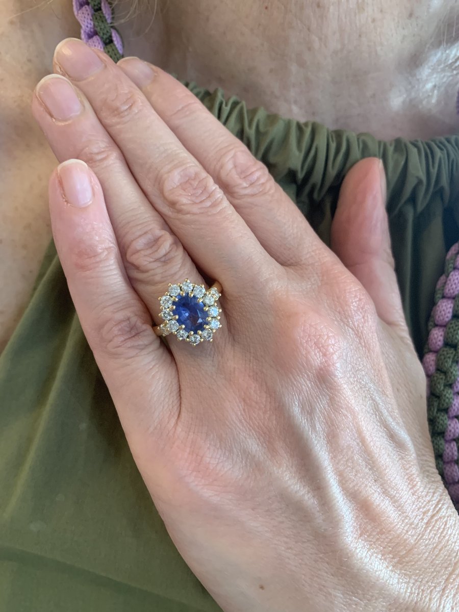 Certified 2.20 Carats Unheated Ceylon Sapphire Diamonds 18 Carats Yellow Gold Pompadour Ring-photo-4