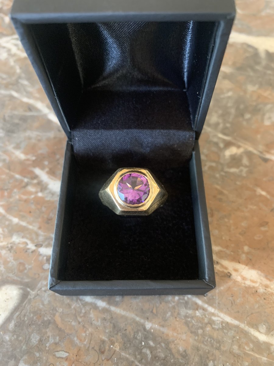 2.70 Carats Amethyst 18 Carats Yellow Gold Signet Ring-photo-4