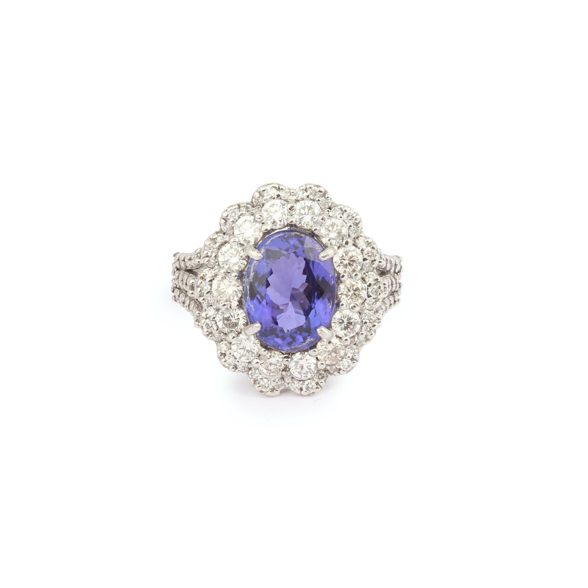 Bague Pompadour Tanzanite 3.50 Carats Diamants Or Gris 18 Carats