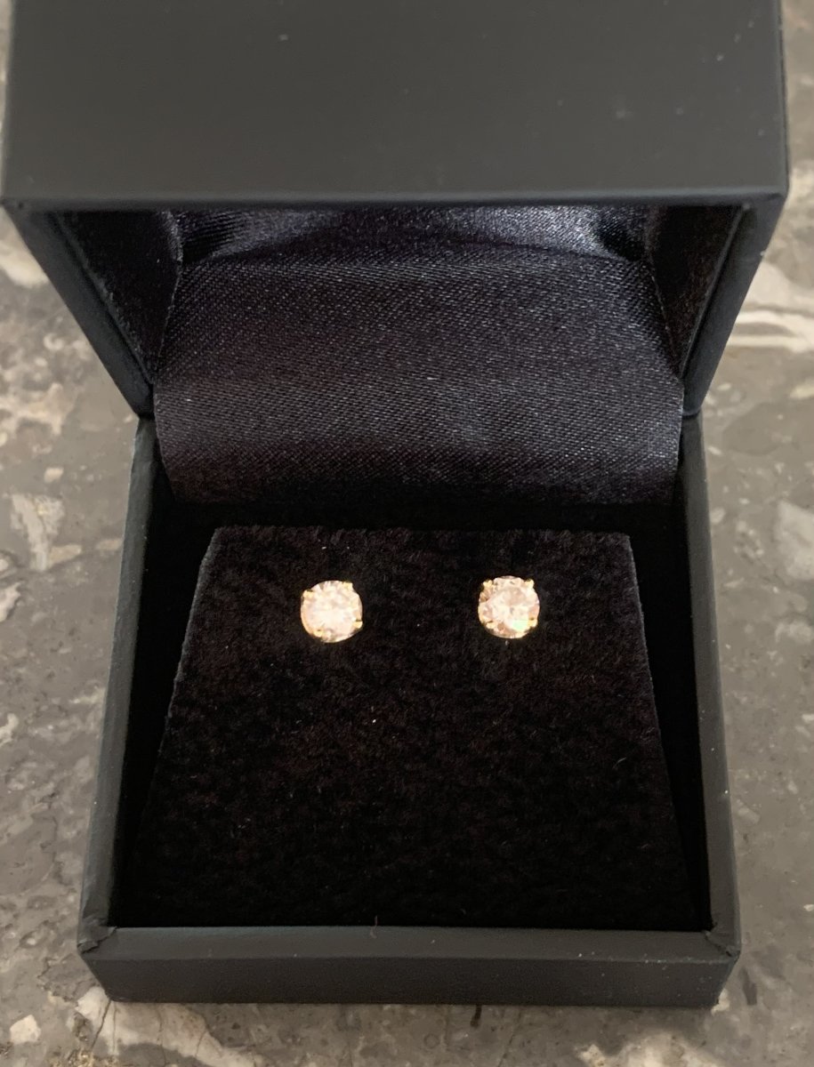 Clous d'Oreilles Diamants 0.80 Carats Or Jaune 18 Carats-photo-3