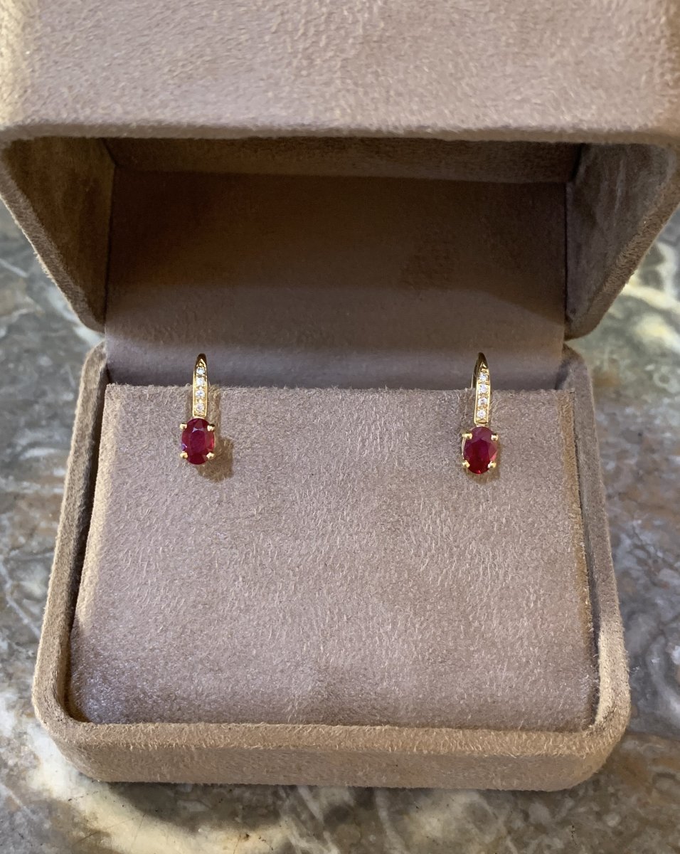 Boucles d'Oreilles Dormeuses Rubis Diamants Or Jaune 18 Carats-photo-4