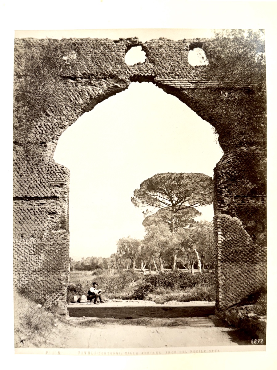 Fratelli ALINARI, Villa Adriana Arc de Pecile, Tivoli, Italie c. 1870 photographie albuminée-photo-2
