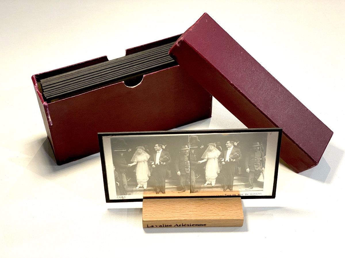 12 Glass Plates "marriage" By P.vaillant C.1900 Vintage Stereoscopic Photography